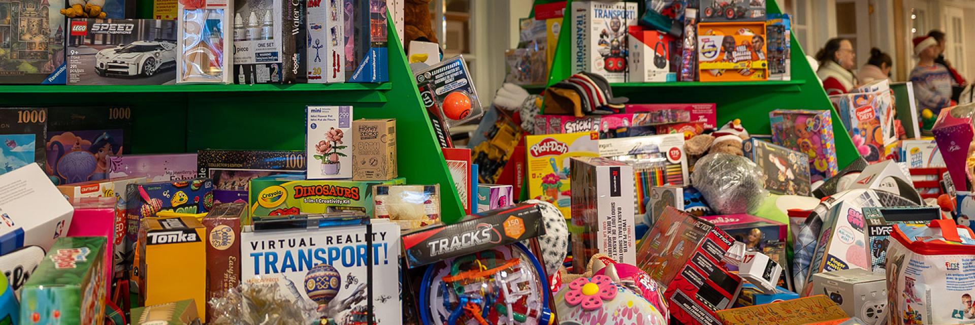 Christmas Wish Breakfast Toy Mountain